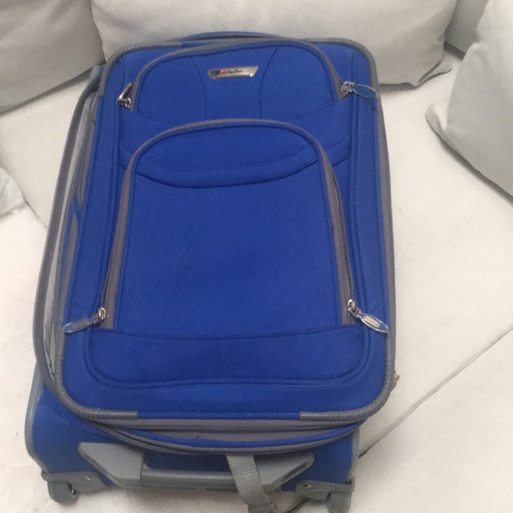 Great Delsey Electric Blue Fabric Luggage